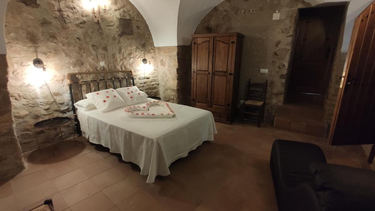 Apartamentos Rurales La Casa De Luis Santa Cruz de la Sierra Eksteriør billede